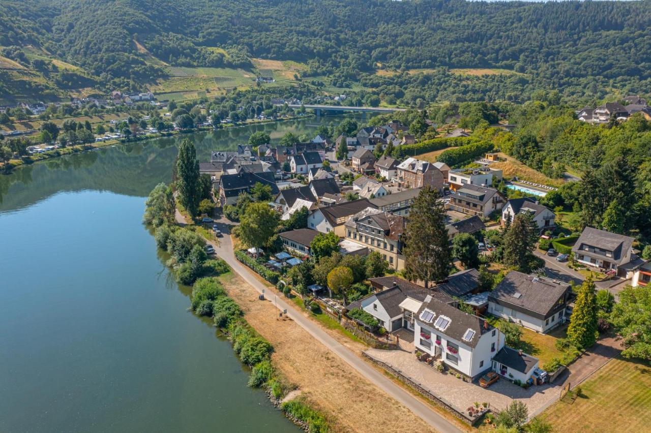 Hotel Deis Senheim Esterno foto
